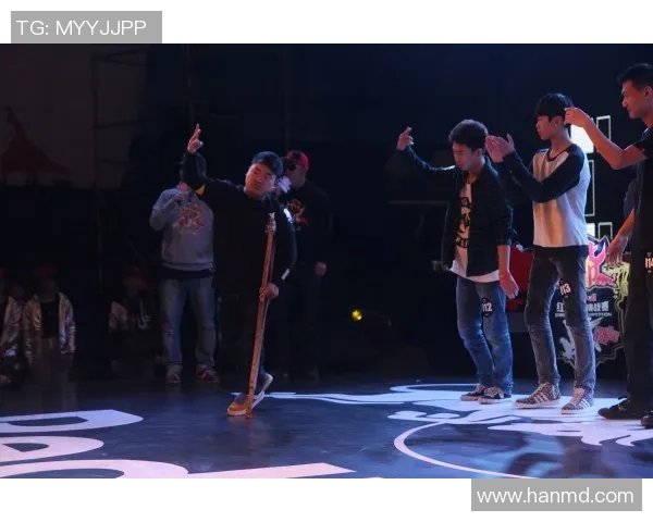 南京街舞队耐力之争引发热议舞者们的坚持与挑战交织成话题